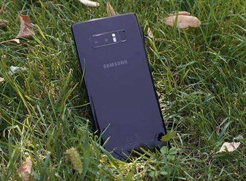телефон Samsung